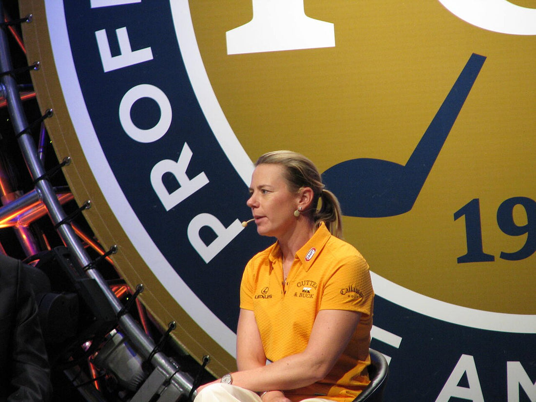 Annika Sorenstam speaking at the 2008 PGA Golf Show